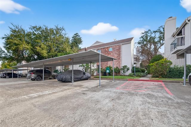 7950 N Stadium Drive 135, Houston, TX 77030