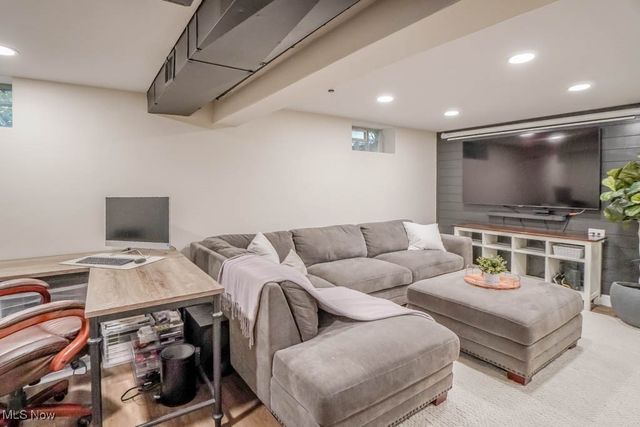 4227 Baird Road, Stow, OH 44224