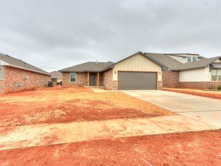 1203 Sierra Lane, Kingfisher, OK 73750