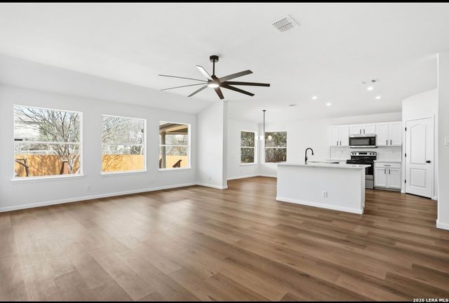 10819 Cougar Chase, San Antonio, TX 78251