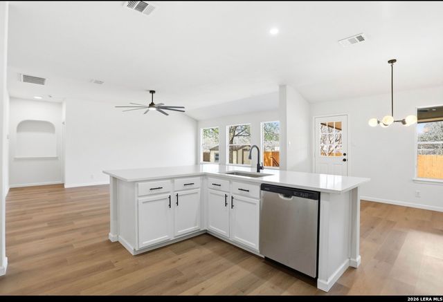 10819 Cougar Chase, San Antonio, TX 78251