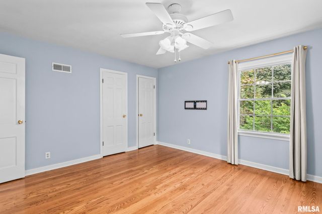 1417 S DOUGLAS Avenue, Springfield, IL 62704