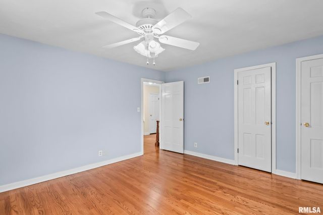 1417 S DOUGLAS Avenue, Springfield, IL 62704