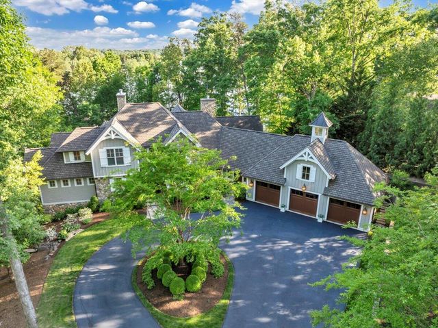 549 Island Pointe LN, Moneta, VA 24121