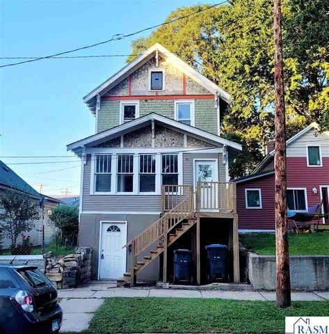 322 E Vine Street, Mankato, MN 56001