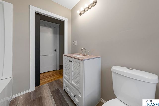 322 E Vine Street, Mankato, MN 56001