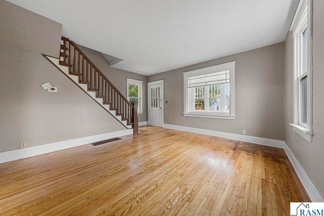 322 E Vine Street, Mankato, MN 56001