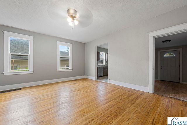 322 E Vine Street, Mankato, MN 56001