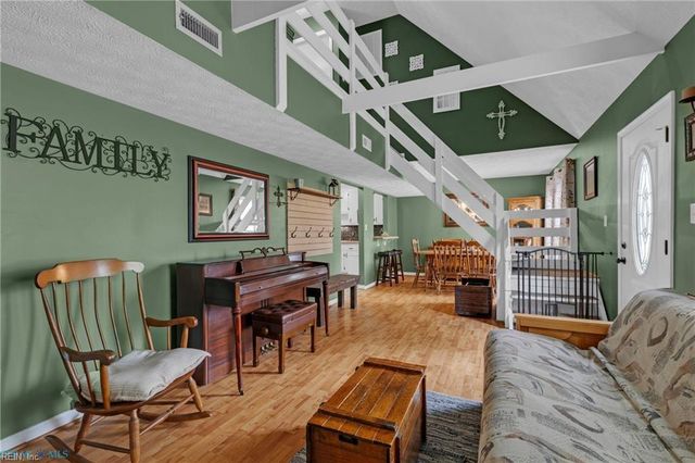 6727 Harvest CIR, Gloucester, VA 23061