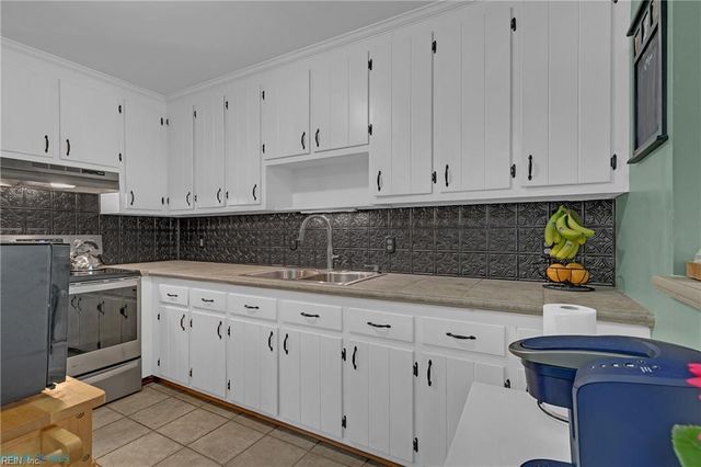 6727 Harvest CIR, Gloucester, VA 23061