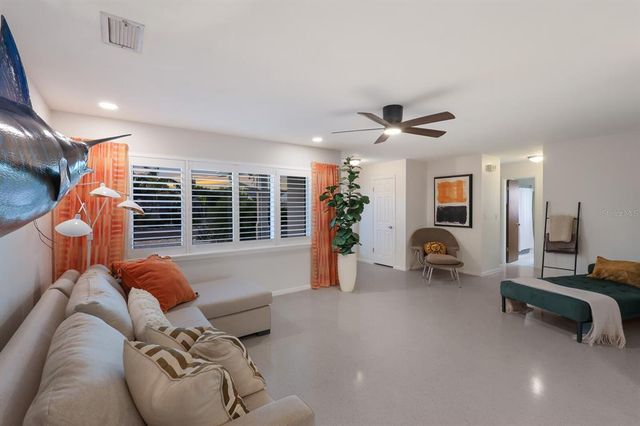 10008 SPOONBILL ROAD E, Bradenton, FL 34209