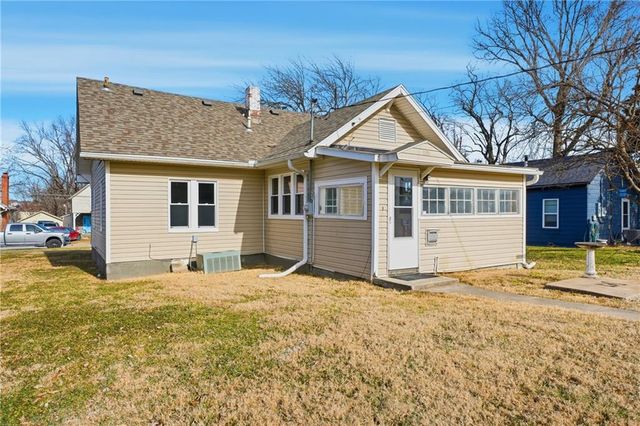 421 Parker Avenue, Osawatomie, KS 66064