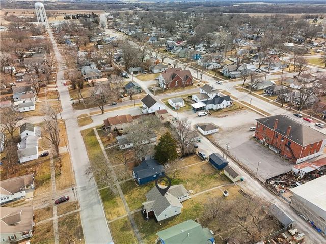 421 Parker Avenue, Osawatomie, KS 66064