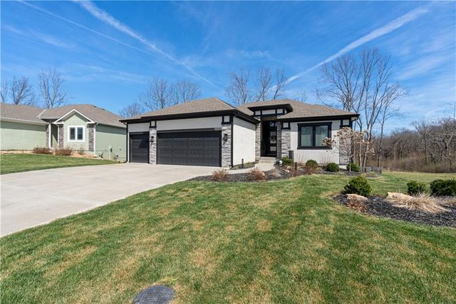 12213 N Virginia Avenue, Kansas City, MO 64165