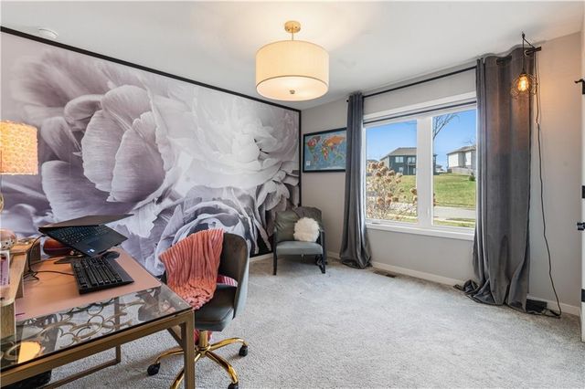 12213 N Virginia Avenue, Kansas City, MO 64165