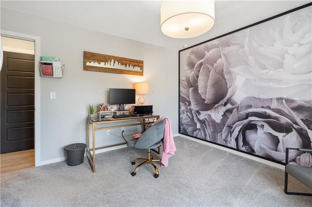 12213 N Virginia Avenue, Kansas City, MO 64165