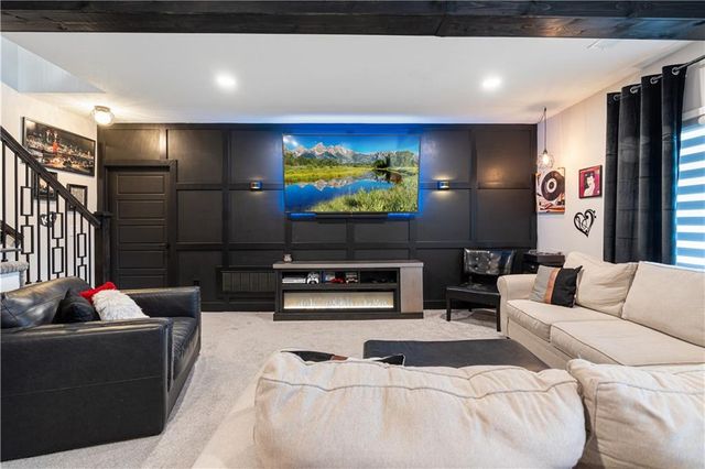 12213 N Virginia Avenue, Kansas City, MO 64165