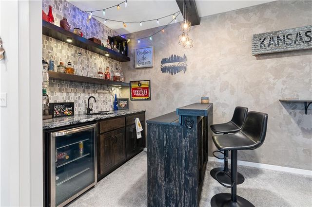 12213 N Virginia Avenue, Kansas City, MO 64165