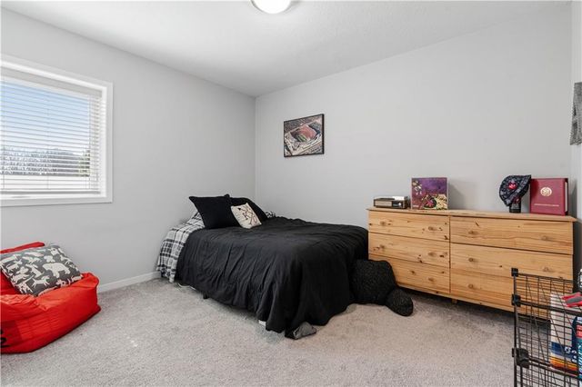 12213 N Virginia Avenue, Kansas City, MO 64165