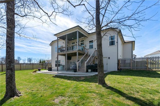 12213 N Virginia Avenue, Kansas City, MO 64165