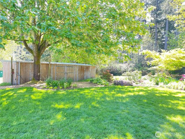 1352 14th Avenue, Fox Island, WA 98333