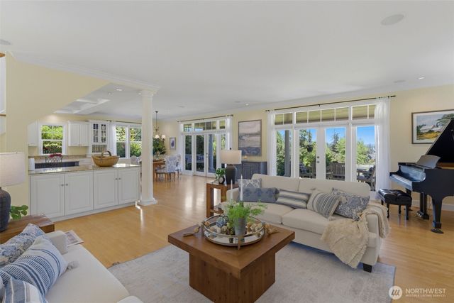 1352 14th Avenue, Fox Island, WA 98333