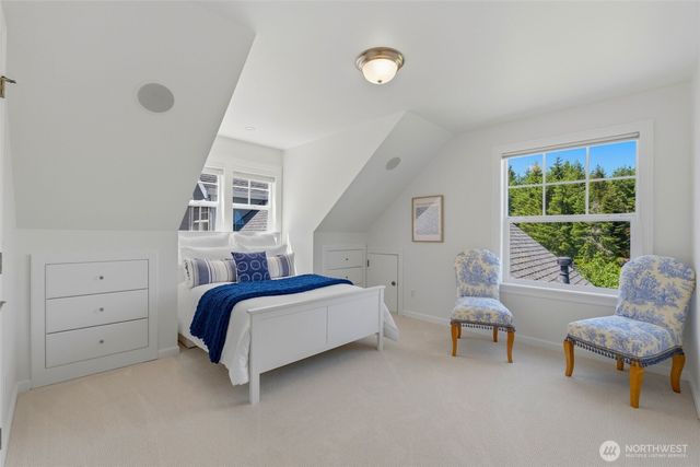 1352 14th Avenue, Fox Island, WA 98333