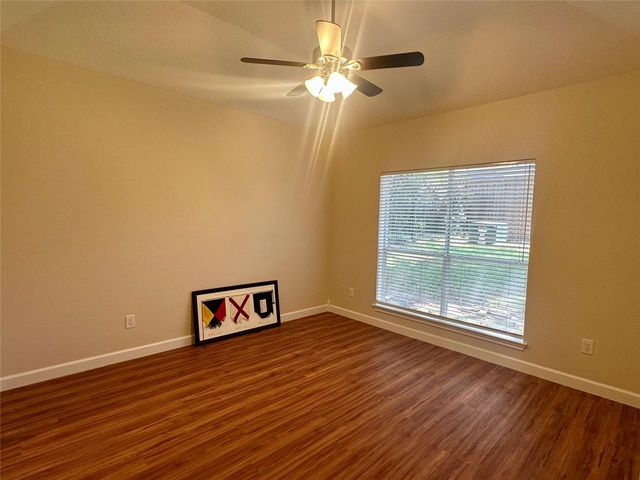 3122 Hemingway Drive, Montgomery, TX 77356