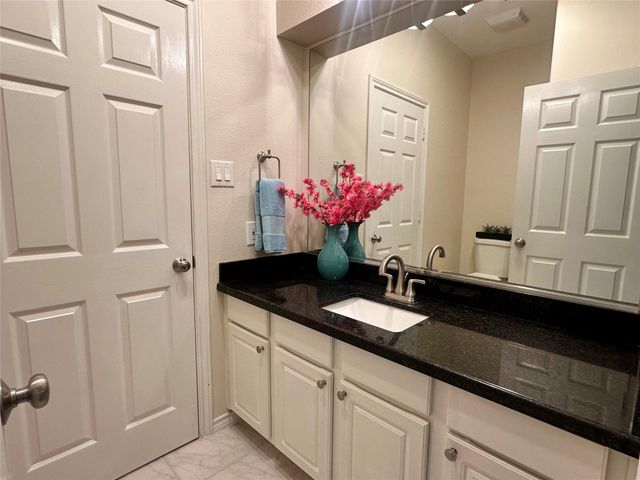 3122 Hemingway Drive, Montgomery, TX 77356