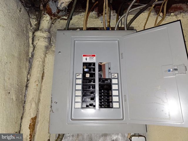 323 E HORTTER ST, Philadelphia, PA 19119