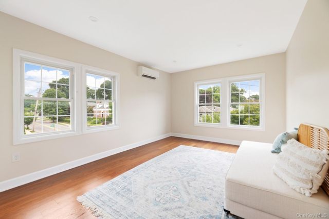 209 Van Cortlandt Park Avenue, Yonkers, NY 10705