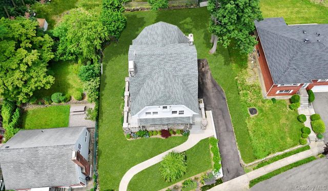 209 Van Cortlandt Park Avenue, Yonkers, NY 10705