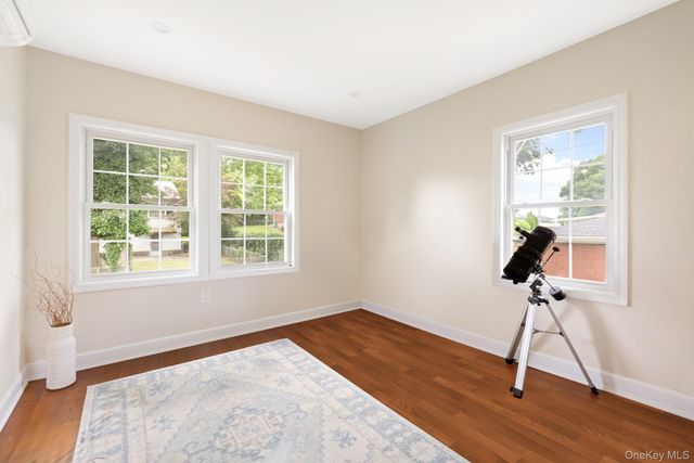 209 Van Cortlandt Park Avenue, Yonkers, NY 10705