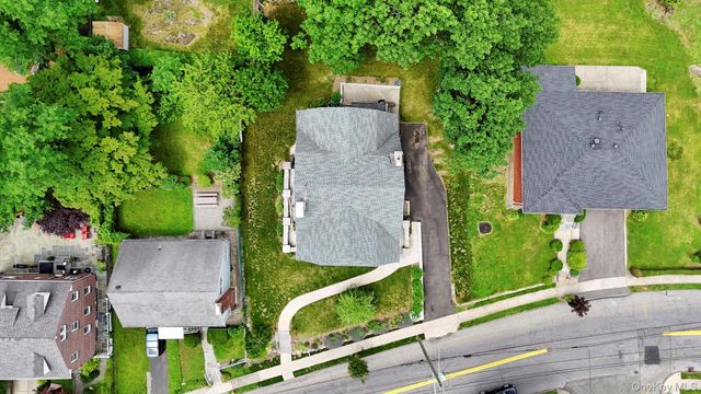 209 Van Cortlandt Park Avenue, Yonkers, NY 10705