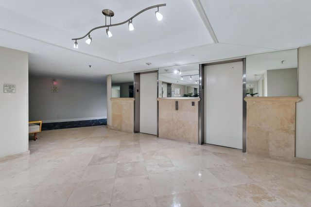 1300 S Highway A1a 320, Jupiter, FL 33477