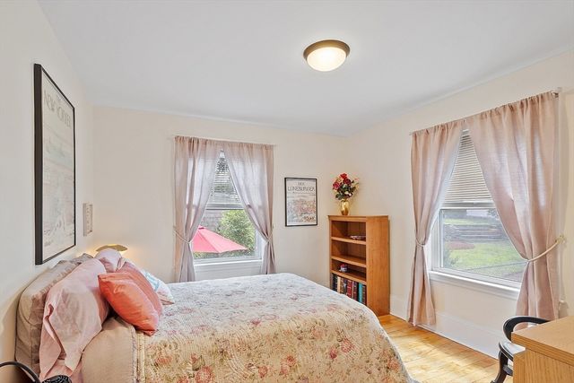 51 Gooch St, Melrose, MA 02176