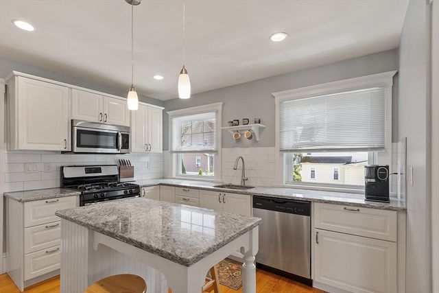 51 Gooch St, Melrose, MA 02176