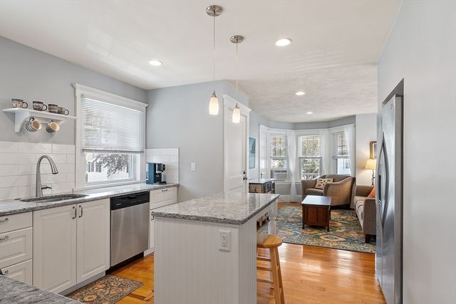 51 Gooch St, Melrose, MA 02176