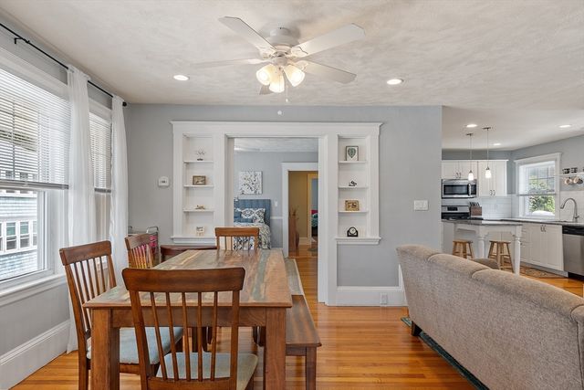 51 Gooch St, Melrose, MA 02176