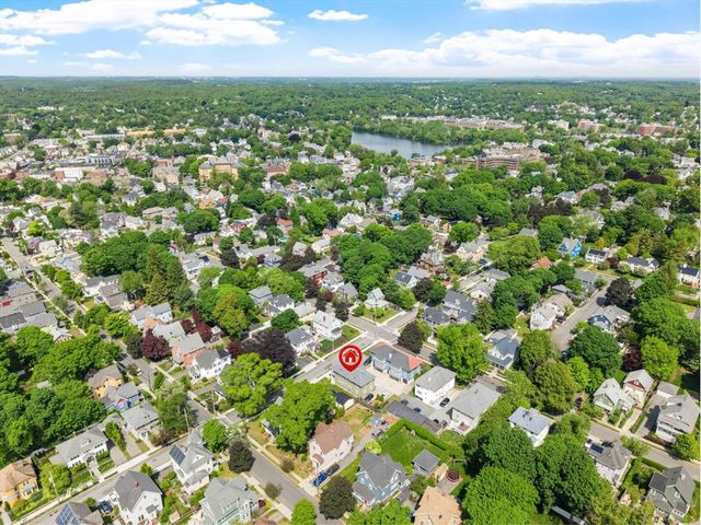 51 Gooch St, Melrose, MA 02176