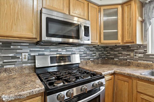 6821 Gold Kings Circle, #D, Anchorage, AK 99504