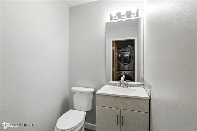 6821 Gold Kings Circle, #D, Anchorage, AK 99504