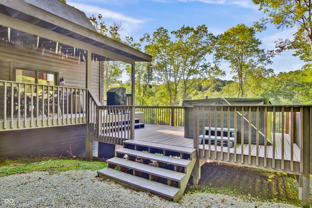 6626 Nicole Drive, Nashville, IN 47448