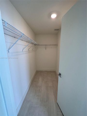 2000 Metropica Way 2003, Sunrise, FL 33323