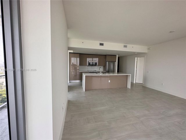 2000 Metropica Way 2003, Sunrise, FL 33323