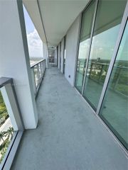 2000 Metropica Way 2003, Sunrise, FL 33323