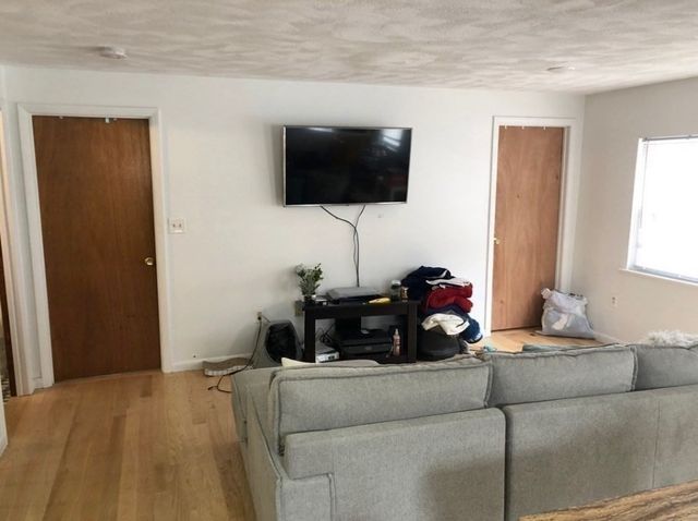 314 East 8th St 1, Boston, MA 02127