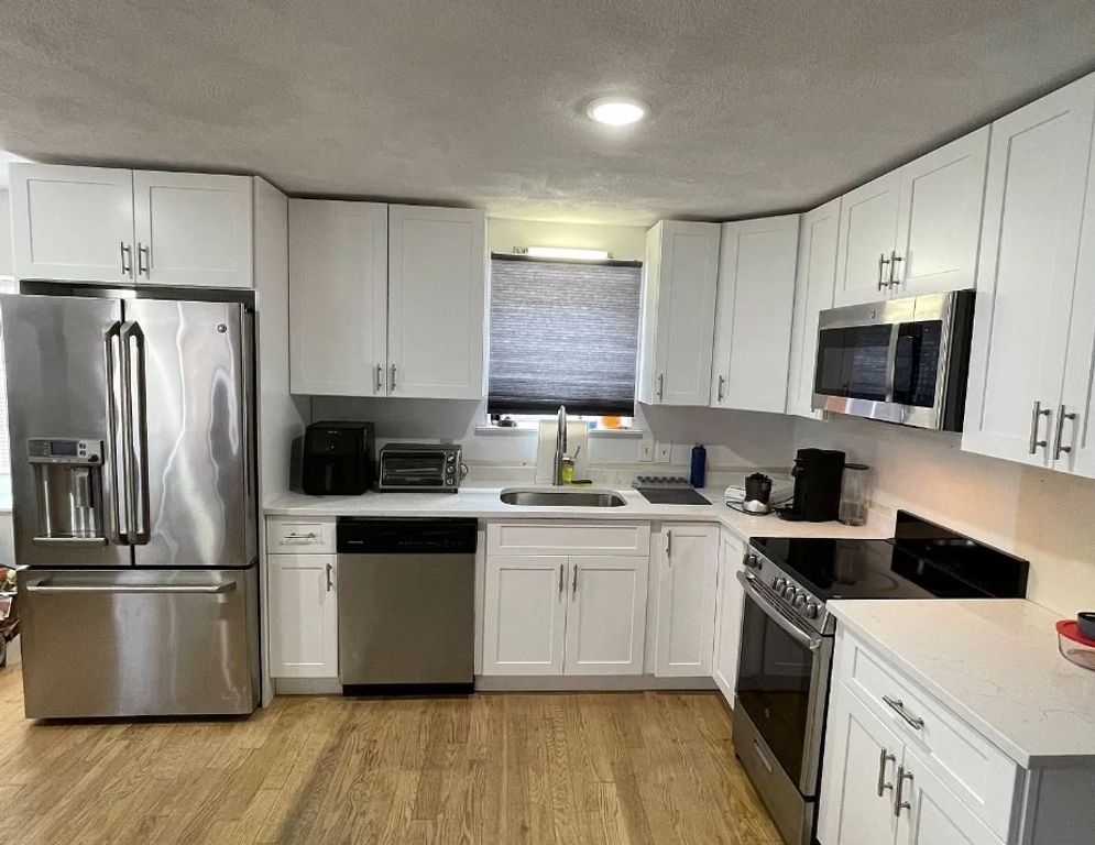 314 East 8th St 1, Boston, MA 02127