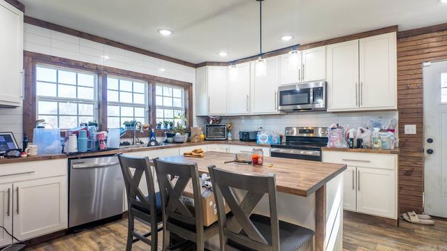 720 Archer Avenue, Mammoth Spring, AR 72554