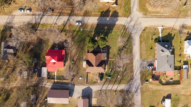 720 Archer Avenue, Mammoth Spring, AR 72554